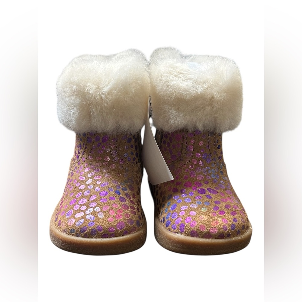 ⭐️   UGG® Jorie II Boot (Baby)